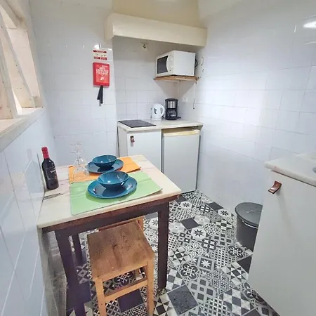 Small Lovely Studio-3